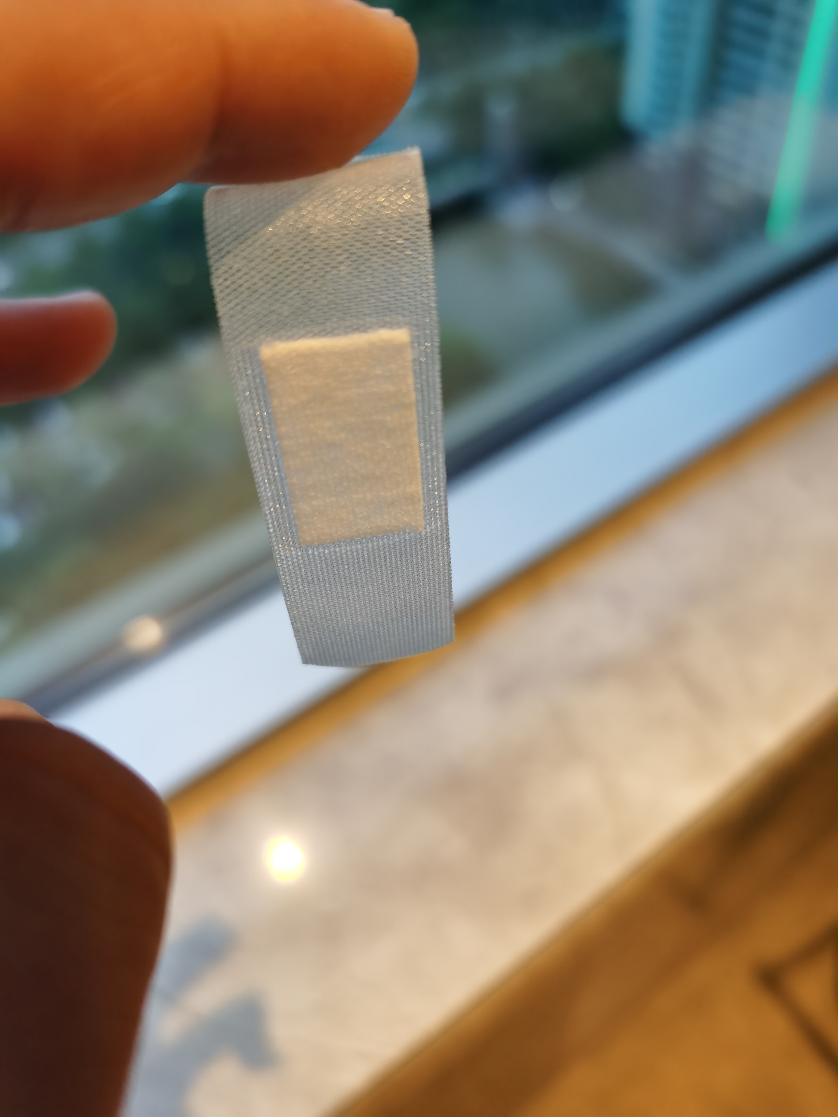 Selection of hot melt adhesive for edge sealing